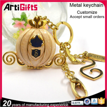 Fashionble gifts metal hallowmas keychain
